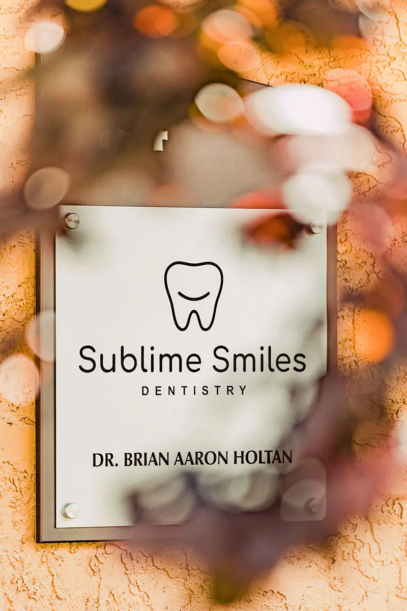 sublime-smiles-dental-office-glendale-az-exterior-sign